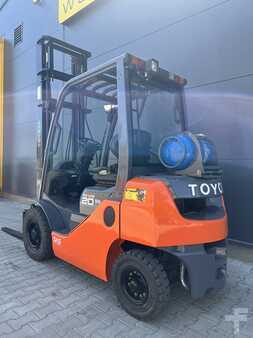 LPG Forklifts 2014  Toyota 02-8FGF20 (5)