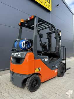 Gasoltruck 2017  Toyota 02-8 FGF15 (6)