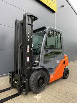 Dieselstapler 2017  Toyota 52-8FDF20 (4)