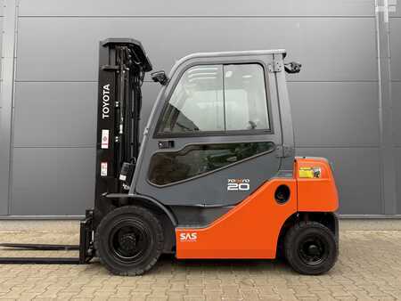 Dieselstapler 2017  Toyota 52-8FDF20 (9)