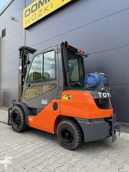 Nestekaasutrukki 2018  Toyota 06-8FGJ35F (5)