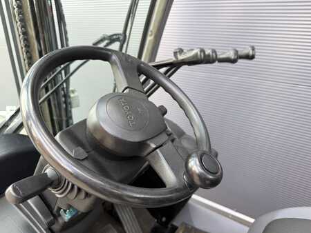 Diesel Forklifts 2010  Toyota 52-8FDF30 (7)