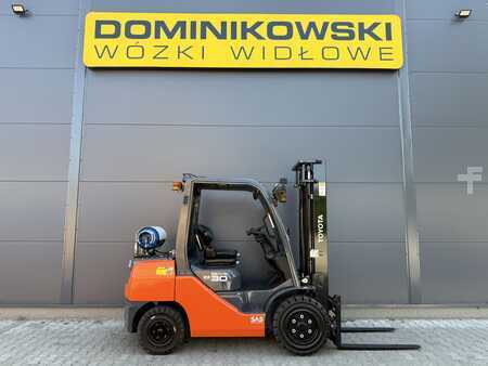 Carrelli elevatori GPL 2019  Toyota 02-8FGF30 (1)