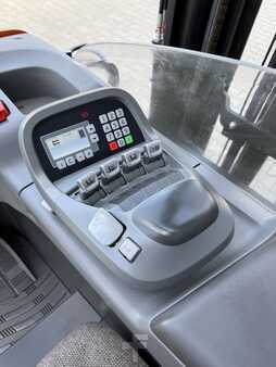 Chariots porte-conteneurs 2018  Toyota RR140B (8)