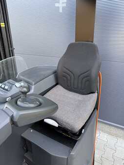 Chariots porte-conteneurs 2018  Toyota RR140B (9)