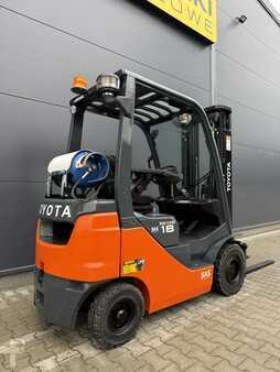 Chariots élévateurs GPL 2021  Toyota 02-8FGF18 (6)