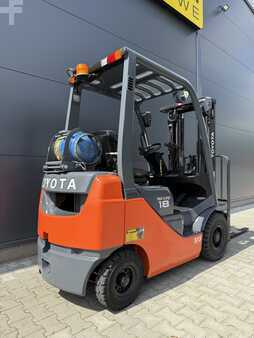 Chariots élévateurs GPL 2018  Toyota 02-8FGF18 (6)