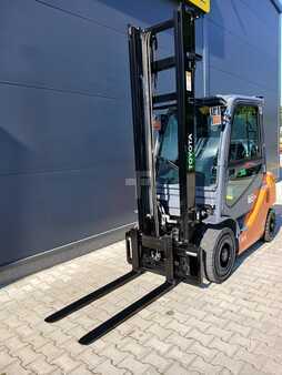 Nestekaasutrukki 2015  Toyota 02-8FGF20 (4)