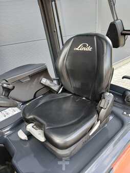 4-wiel elektrische heftrucks 2019  Linde E14-02 (8)