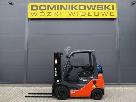 Empilhador a gás 2011  Toyota 02-8FGF18 (10)