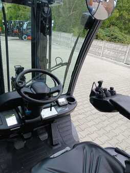 Empilhador a gás 2011  Toyota 02-8FGF18 (7)