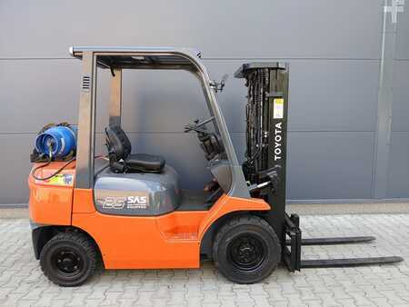 Gasoltruck 2005  Toyota 42-7FGF25 (2)