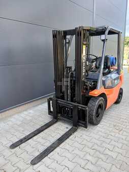 Gasoltruck 2005  Toyota 42-7FGF25 (4)