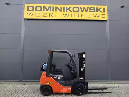 Gas truck 2014  Toyota 02-8FGF15 (1)