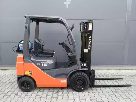 Gas truck 2014  Toyota 02-8FGF15 (2)