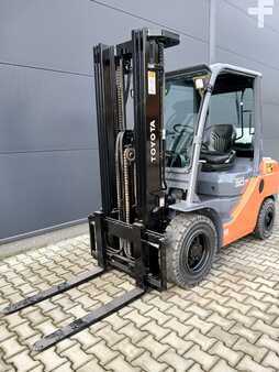 LPG VZV 2015  Toyota 02-8FGF30 (4)