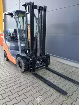 Gas gaffeltruck 2021  Toyota 02-8FGF18 (3)