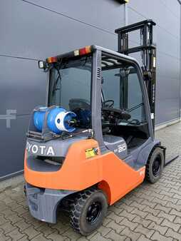 LPG VZV 2014  Toyota 02-8FGF20 (6)