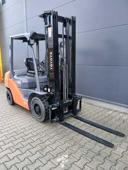 Dízel targoncák 2016  Toyota 52-8FDF25 (3)