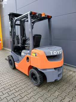 Dízel targoncák 2016  Toyota 52-8FDF25 (5)