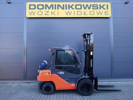 Kontejnerový vozík 2008  Toyota 02-FGF30 (1)