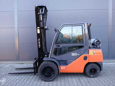 Kontejnerový vozík 2008  Toyota 02-FGF30 (9)