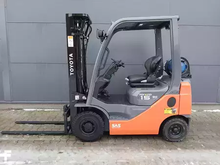 Gas truck 2010  Toyota 02-8FGF15 (9)