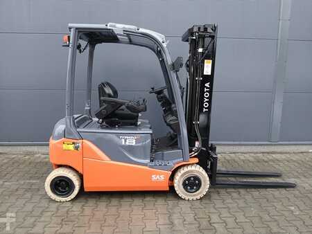 Elektromos 4 kerekű 2021  Toyota 8FBM18T (2)