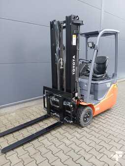 Elektromos 3 kerekű 2019  Toyota 8FBE15T (4)