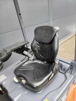 Elektromos 3 kerekű 2019  Toyota 8FBE15T (8)