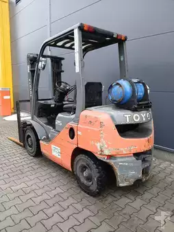 Carretilla elevadora GLP 2011  Toyota 02-8FGF25 (5)