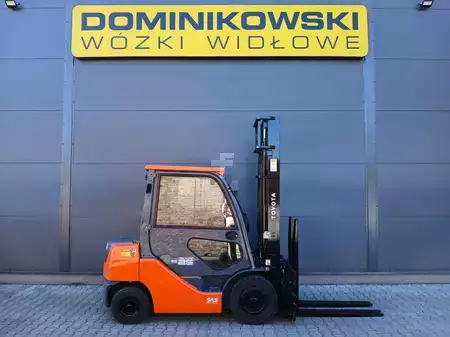 Dieselový VZV 2020  Toyota 02-8FDF25 (1)