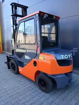 Dieselový VZV 2020  Toyota 02-8FDF25 (5)