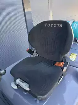 Gasoltruck 2019  Toyota 02-8FGJF35 (8)