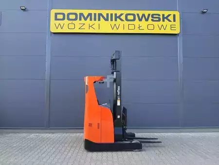 Reach Truck 2012  Toyota RRE160 (1)