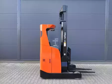 Reach Truck 2012  Toyota RRE160 (2)