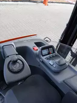Container truck 2018  Toyota RRE140B (6)
