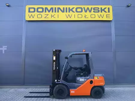 Empilhador diesel 2022  Toyota 52-8FDF25 (10)