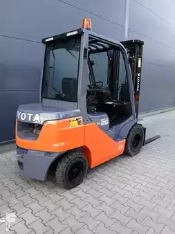 Empilhador diesel 2022  Toyota 52-8FDF25 (6)