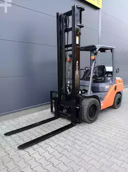 Gasoltruck 2018  Toyota 02-8FGJF35 (4)