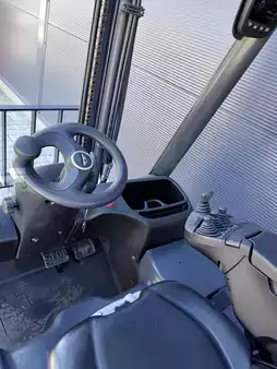 Carrelli elettrici 3 ruote 2019  Linde E12-02 (7)