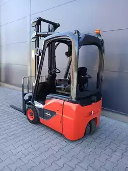 Carrelli elettrici 3 ruote 2021  Linde E12-02 (5)