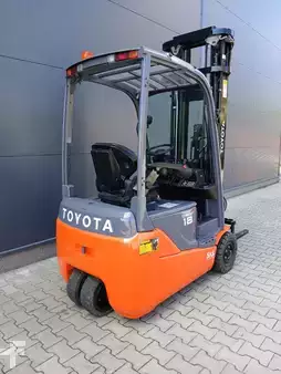 Elektryczne 3-kołowe 2017  Toyota 8FBEK18T (6)