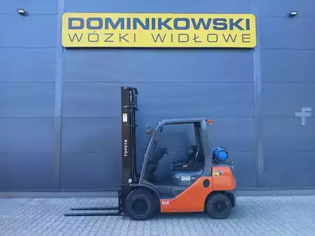 Wózki gazowe 2019  Toyota 02-8FGF25 (10)