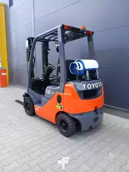 LPG heftrucks 2012  Toyota 02-8FGF15 (5)