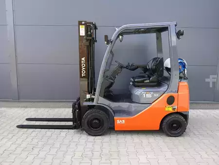 LPG heftrucks 2012  Toyota 02-8FGF15 (9)