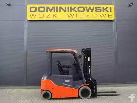 Elektro 4 Rad 2020  Toyota 8FBMT35 (1)