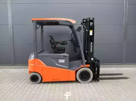 Elektro 4 Rad 2020  Toyota 8FBMT35 (2)