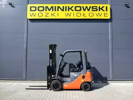 Wózki gazowe 2022  Toyota 02-8FGF18 (10)