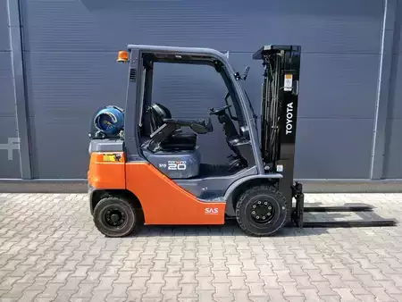 Gas truck 2021  Toyota 02-8FGF20 (2)